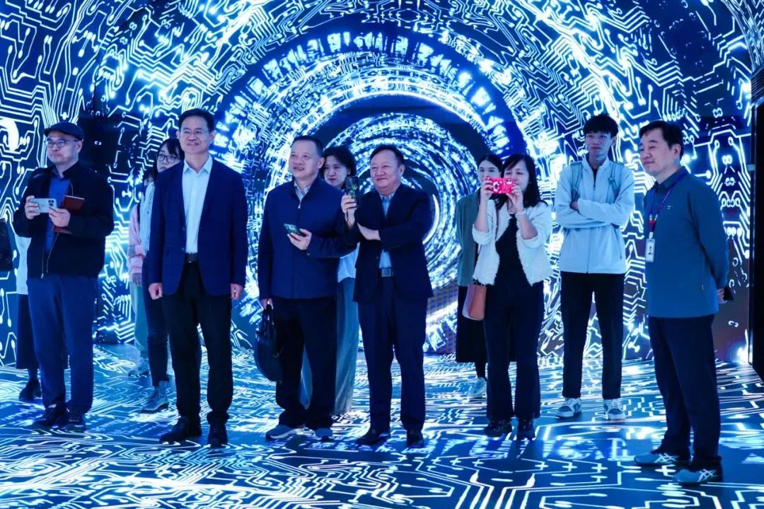 2024120602 国家广电总局发展研究中心一行赴zoty中欧官方励丰文化调研指导